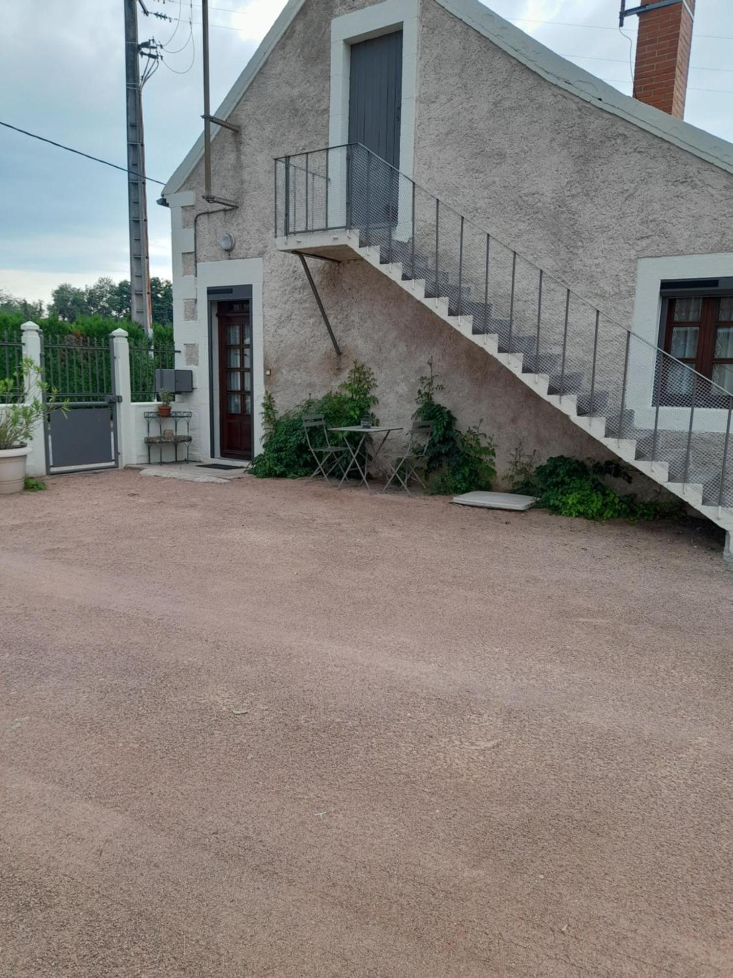 Maison Proche Le Pal 4Kms Thiel-sur-Acolin Kültér fotó