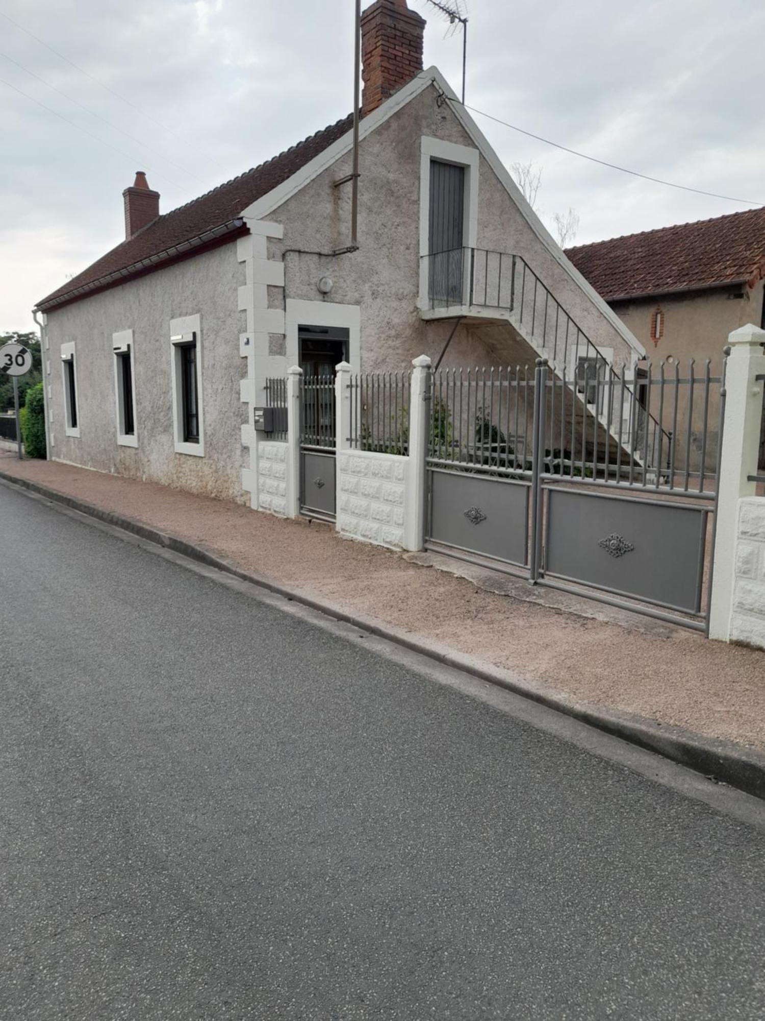 Maison Proche Le Pal 4Kms Thiel-sur-Acolin Kültér fotó